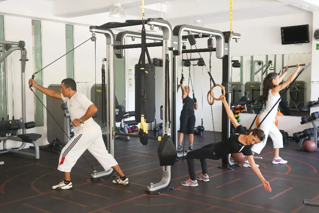 Sports and Entertainment, Sahara Hotel, Playa Del Carmen