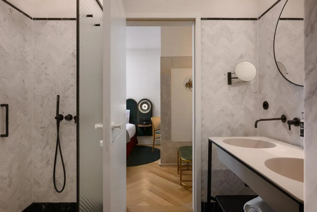 DOUBLE CLASSIC Room, Montebelo Vista Alegre Lisboa Chiado Hotel, Lisbon