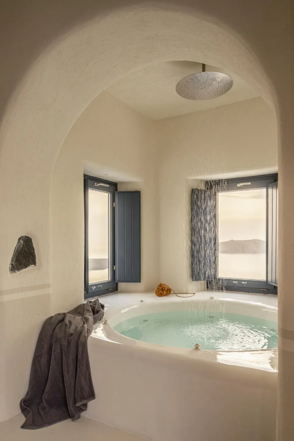 SUITE GRAND Room, Homeric Poems, Santorini
