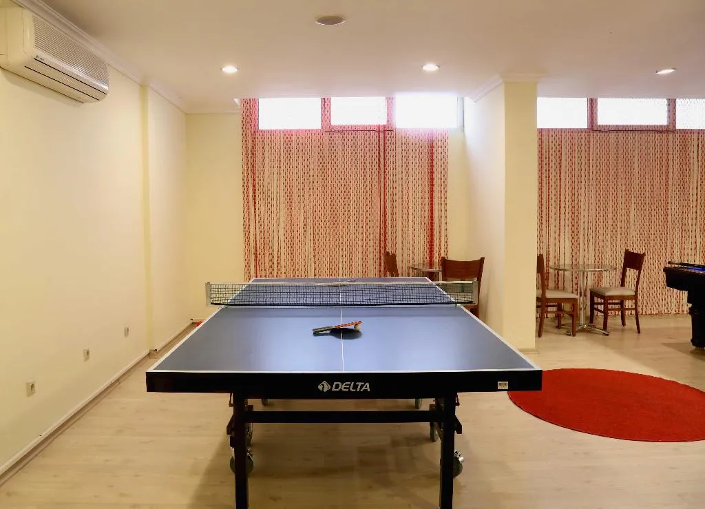 Sports and Entertainment, Club Karakas Apart, Dalaman