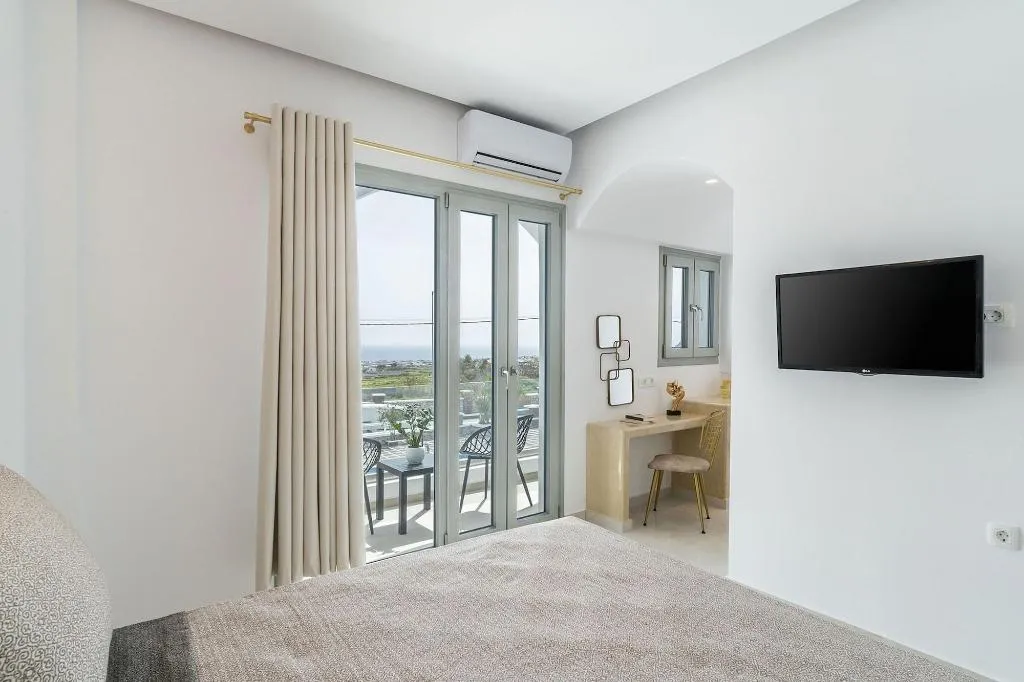 Room, Golden Star, Santorini