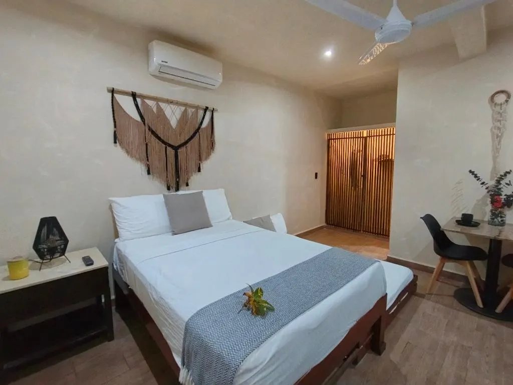 STUDIO DELUXE Room, Casa Lupita, Cancun Area