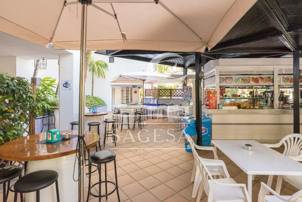 Bar, Jardines de las Golondrinas, Costa Del Sol