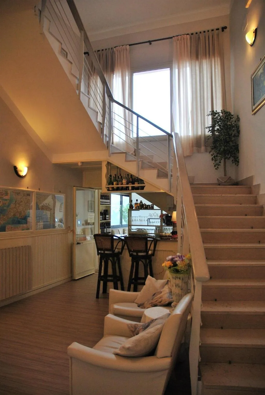 Lobby, Villa Fiorita, Naples