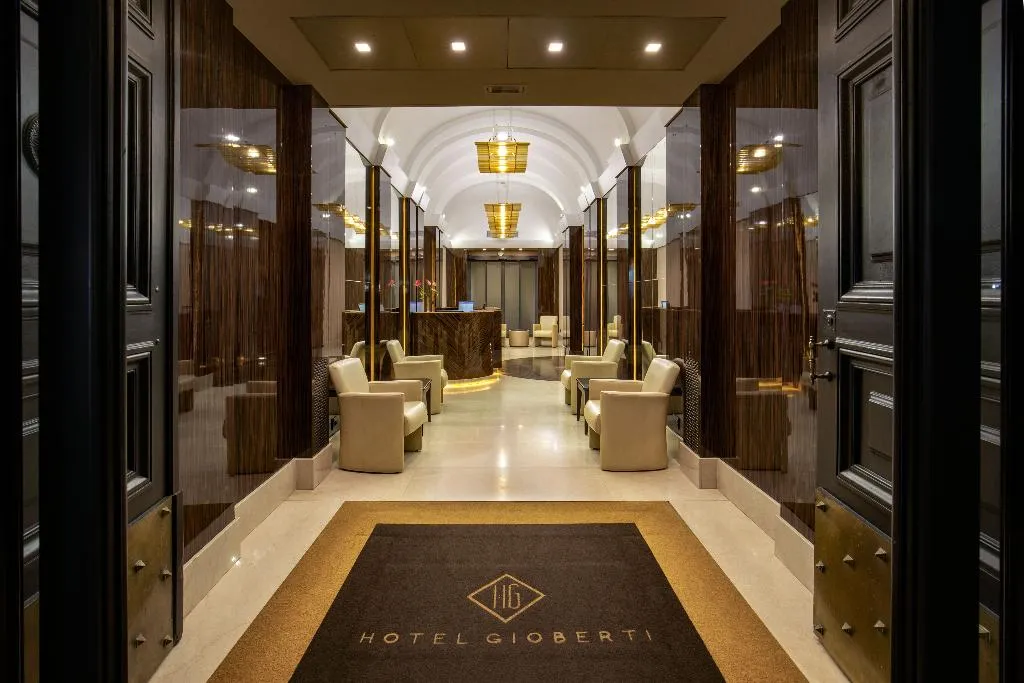 Lobby, Gioberti, Rome