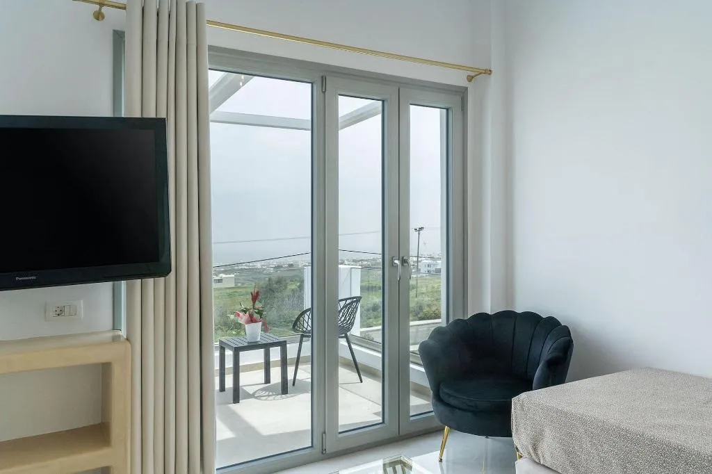 Room, Golden Star, Santorini