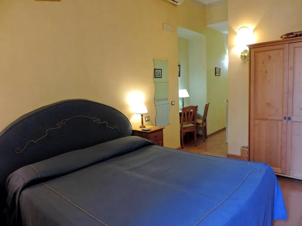 General view, Bonapace B&B Porta Nolana, Naples