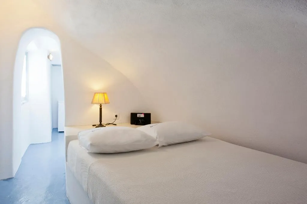 VILLA LUXURY Room, Alexander's Suites, Santorini