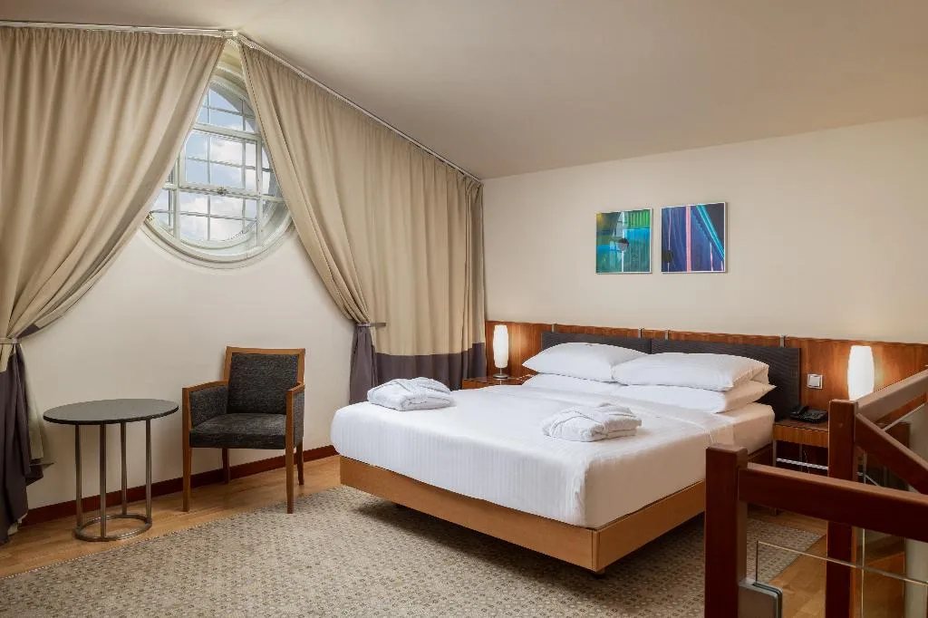 Room SUPERIOR QUEEN BED Room, K+K Hotel Central, Prague