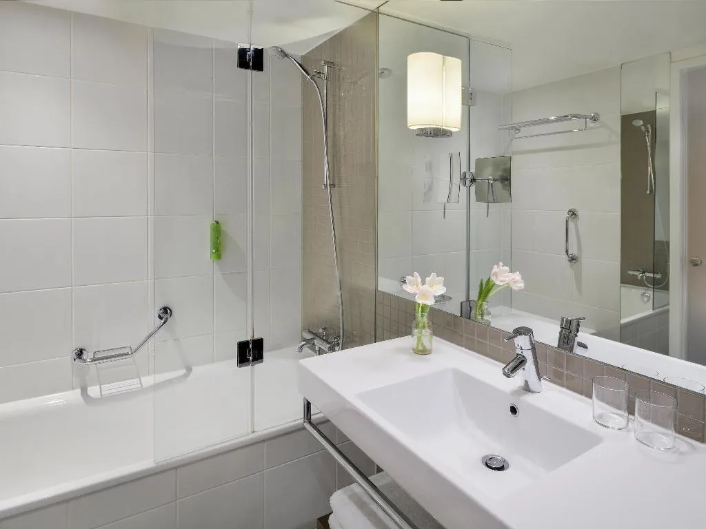 Room, Movenpick Hotel Amsterdam City Centre, Amsterdam