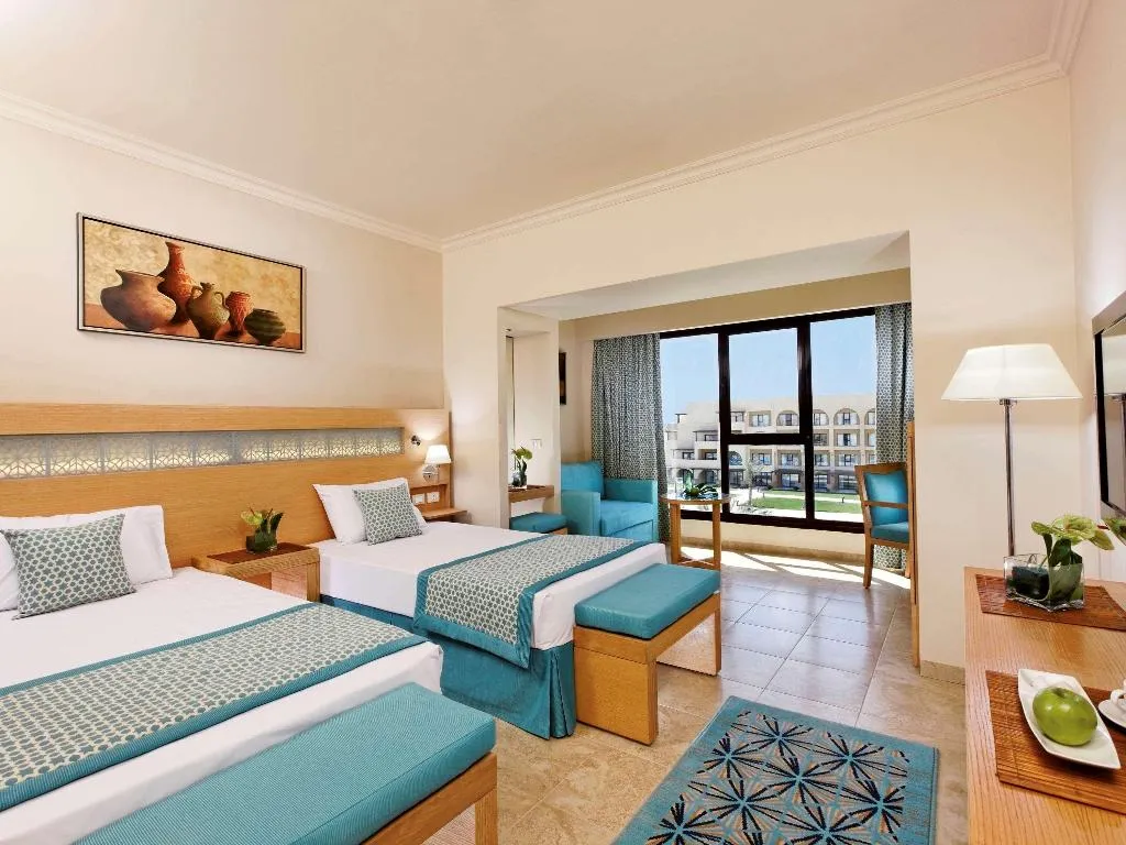 TWIN CLASSIC MOUNTAIN VIEW Room, Mövenpick Waterpark Resort & Spa Soma Bay, Red Sea Riviera