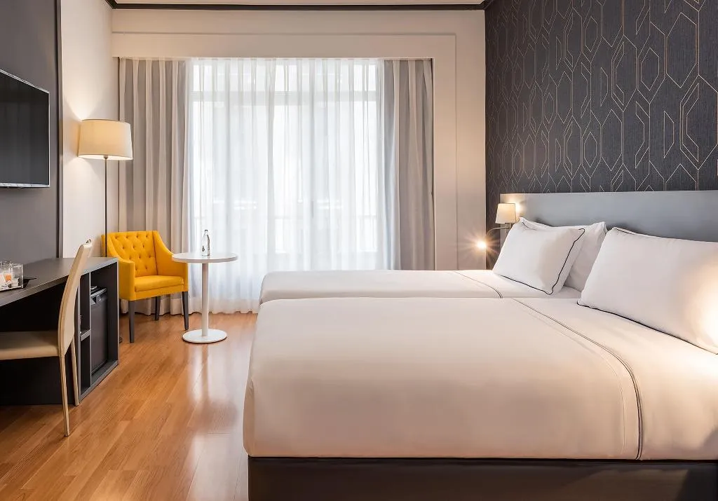Double or Twin PREMIUM Room, Hotel Madrid Plaza de España Affiliated by Meliá, Madrid