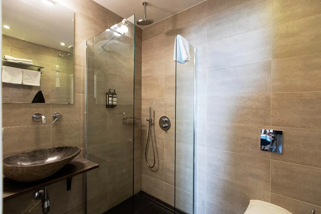 DOUBLE STANDARD Room, Quentin England Hotel, Amsterdam