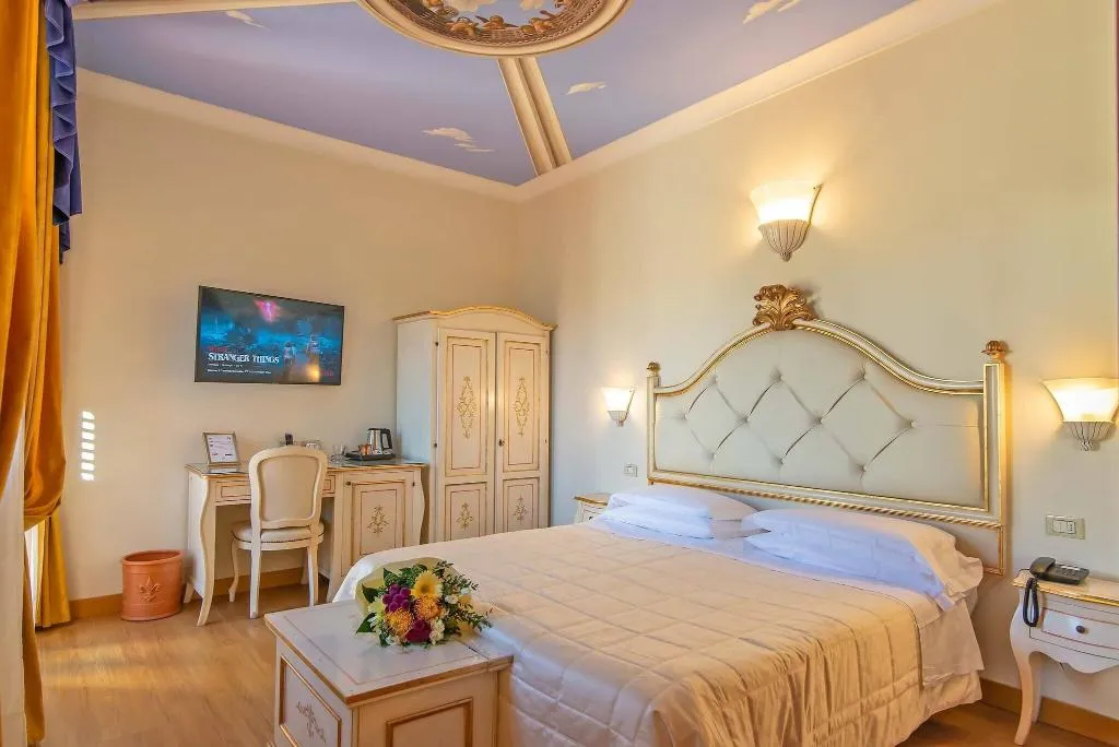 TWIN SUPERIOR Room, Porta Faenza, Florence