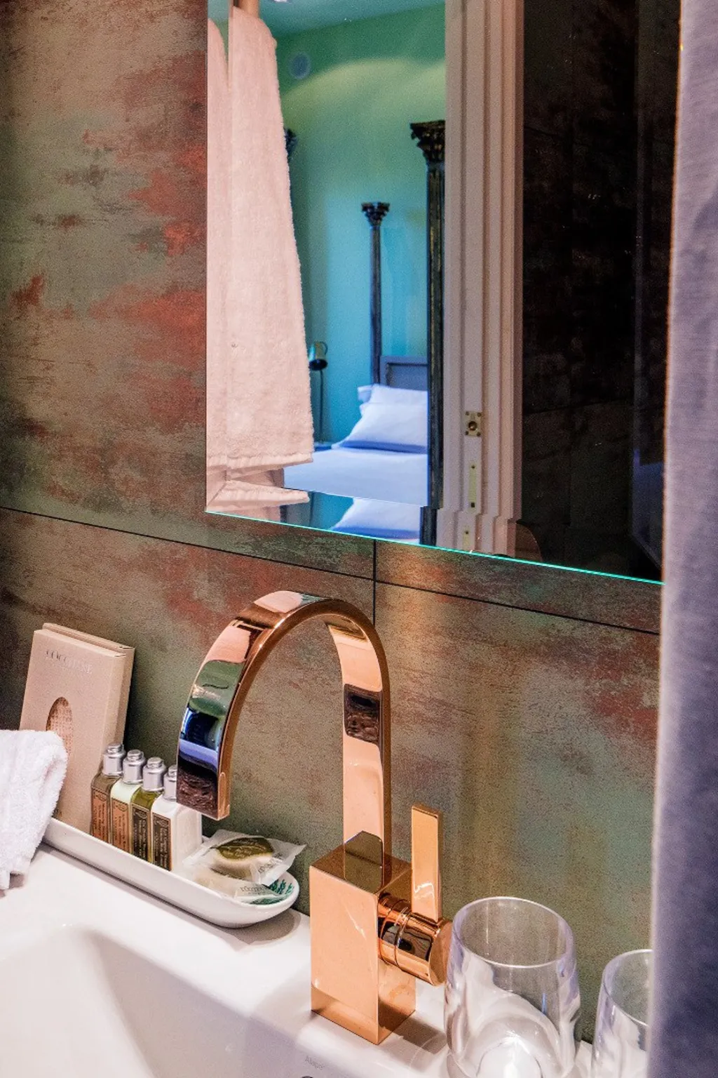 TRIPLE GRAND DELUXE Room, Hotel Heureka, Venice