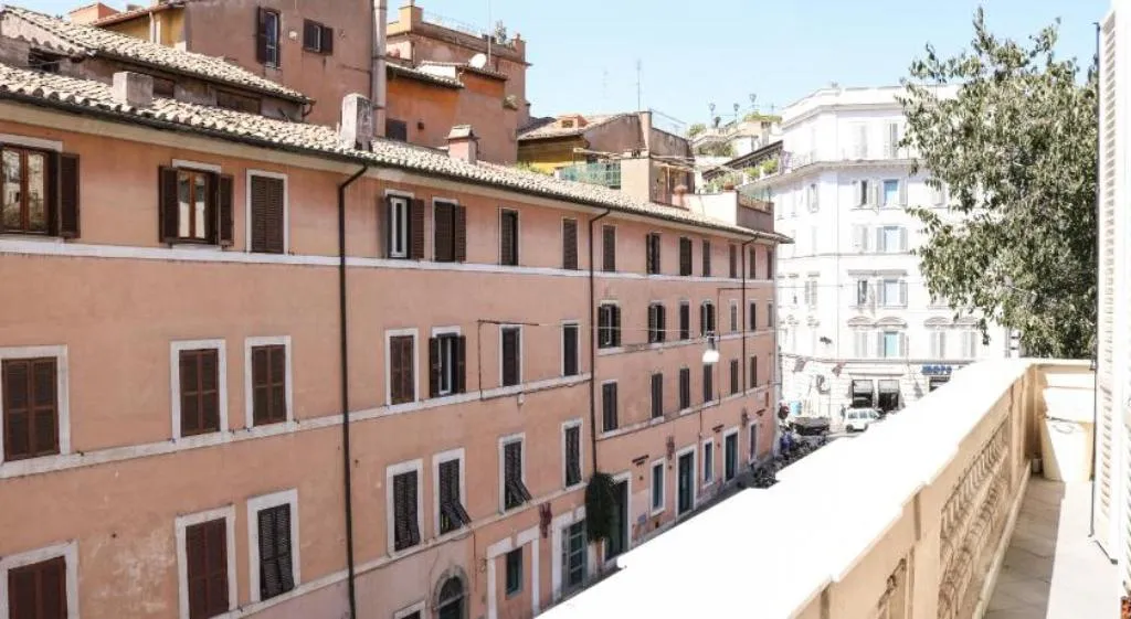 QUADRUPLE STANDARD Room, Rome Kings Suite, Rome