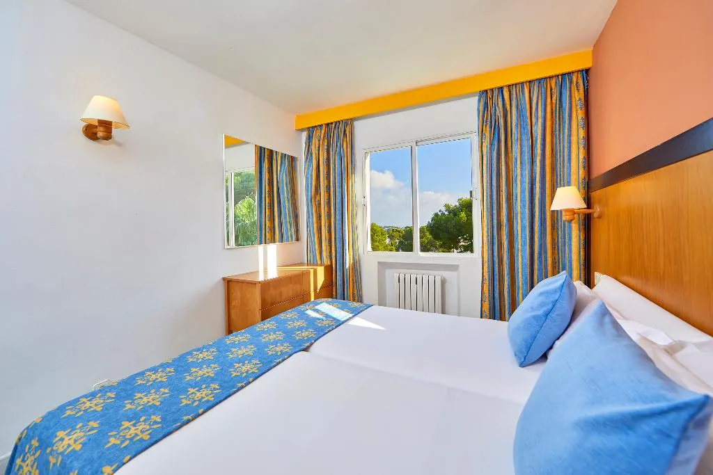 JUNIOR SUITE STANDARD Room, Gavimar La Mirada Club Resort, Majorca