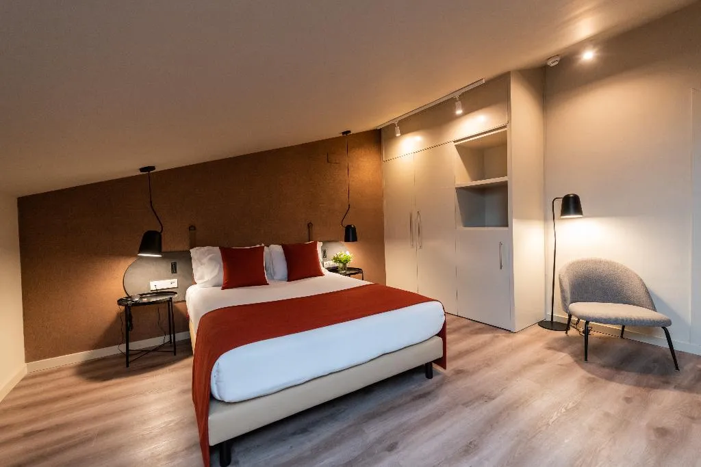 DOUBLE STANDARD Room, Atenea Rekord Suites, Barcelona