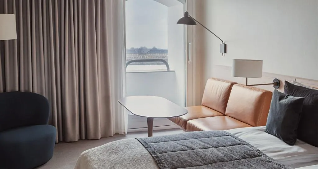 TWIN DELUXE SEA VIEW Room, Admiral Hotel Copenhagen, Copenhagen