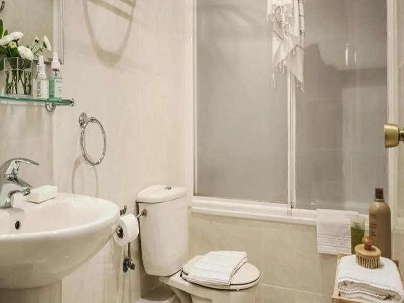 DOUBLE STANDARD Room, AinB Eixample Muntaner, Barcelona