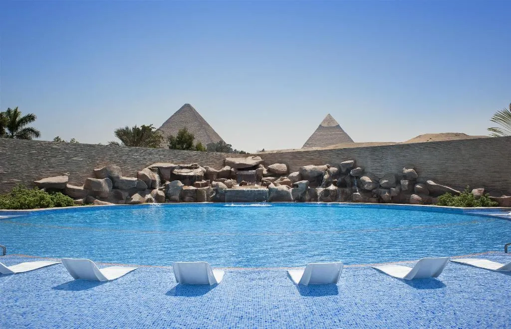 Pool, Le Meridien Pyramids, Cairo