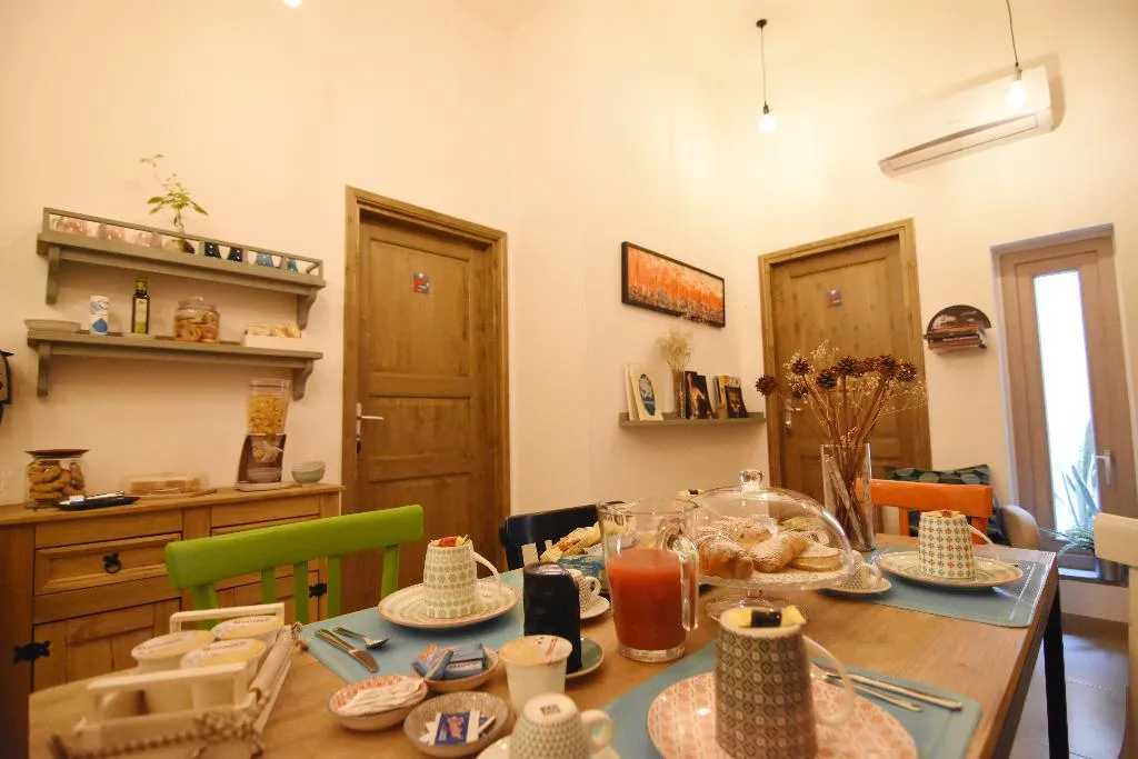 Bar, B&B Crianza, Naples