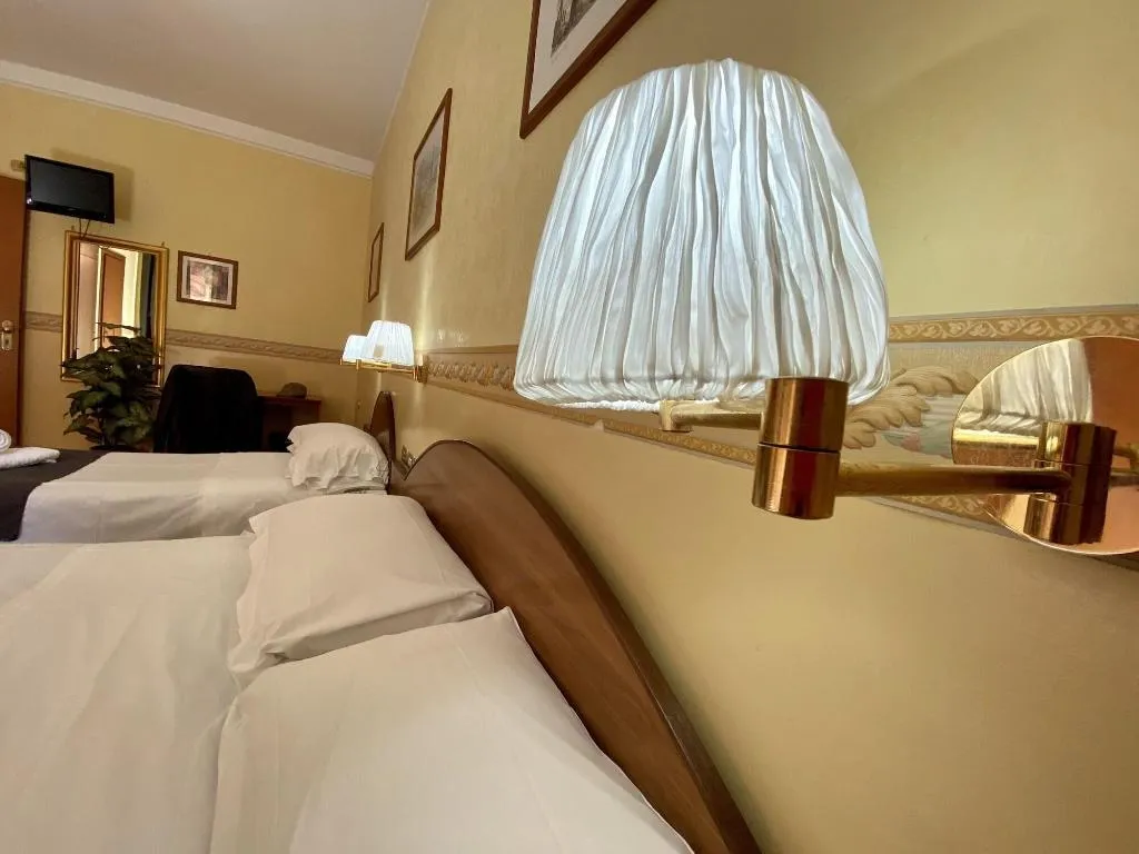 Room, Hotel Resi, Rome