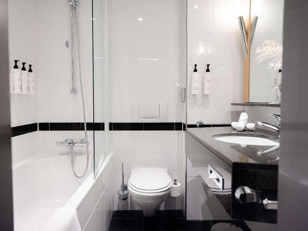 Room, Swissotel Amsterdam, Amsterdam