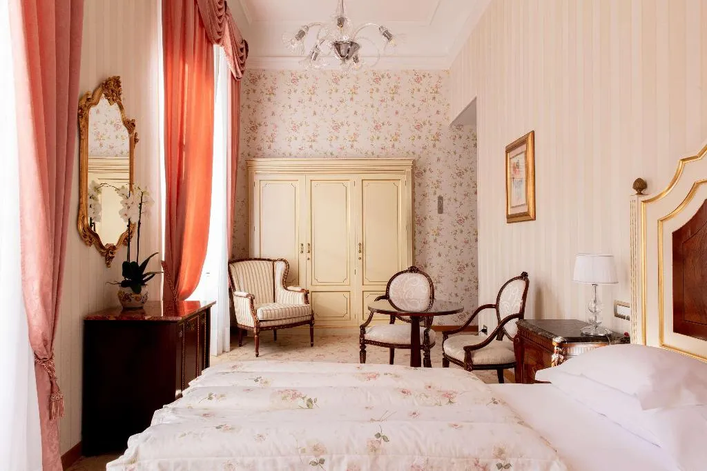 Room, Grand Hotel Villa Serbelloni, Milan