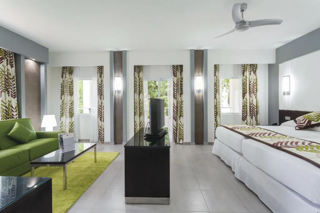 JUNIOR SUITE STANDARD Room, Riu Playacar - All Inclusive, Cancun Area