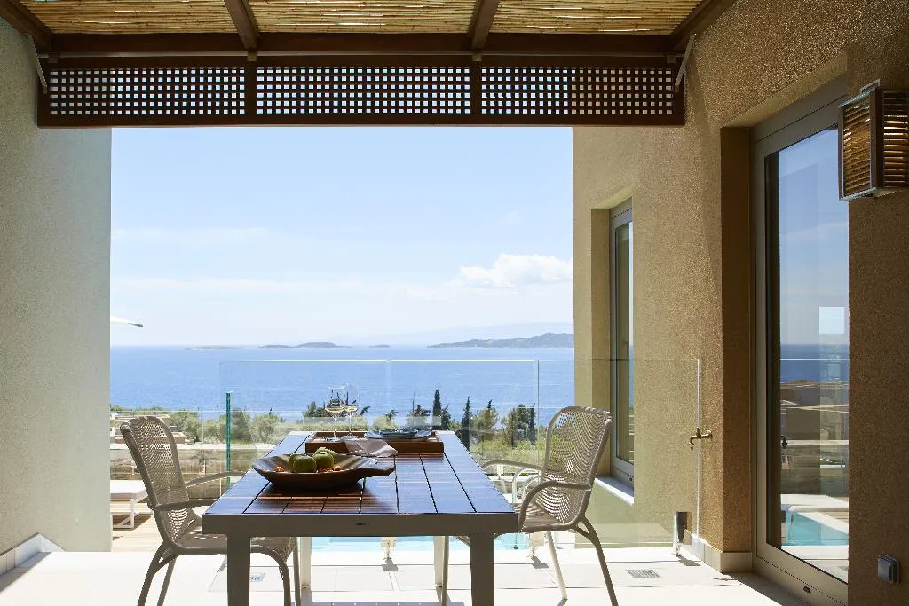 VILLA WITH PRIVATE POOL Room, Eagles Villas, Thessaloniki