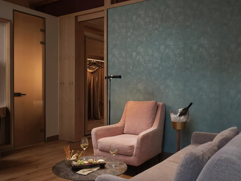 SUITE WITH JACUZZI Room, Domus Blanc Boutique Hotel, Crete