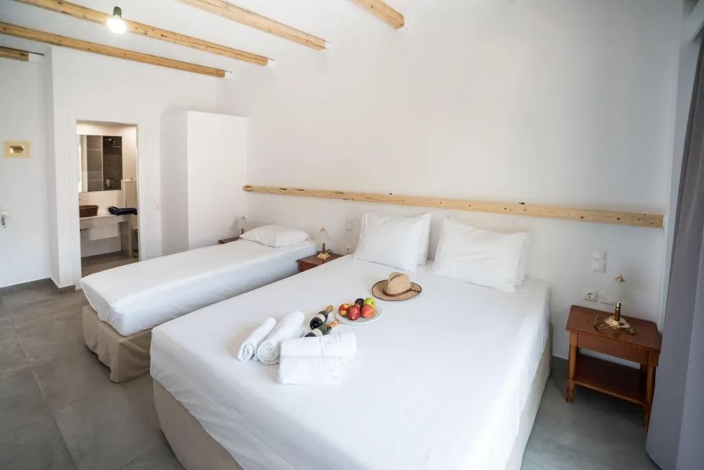 Room, Ifestia, Santorini