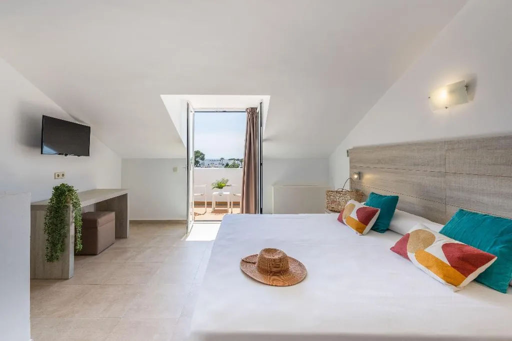 APARTMENT SUPERIOR Room, Sol Cala d'Or Apartamentos, Majorca