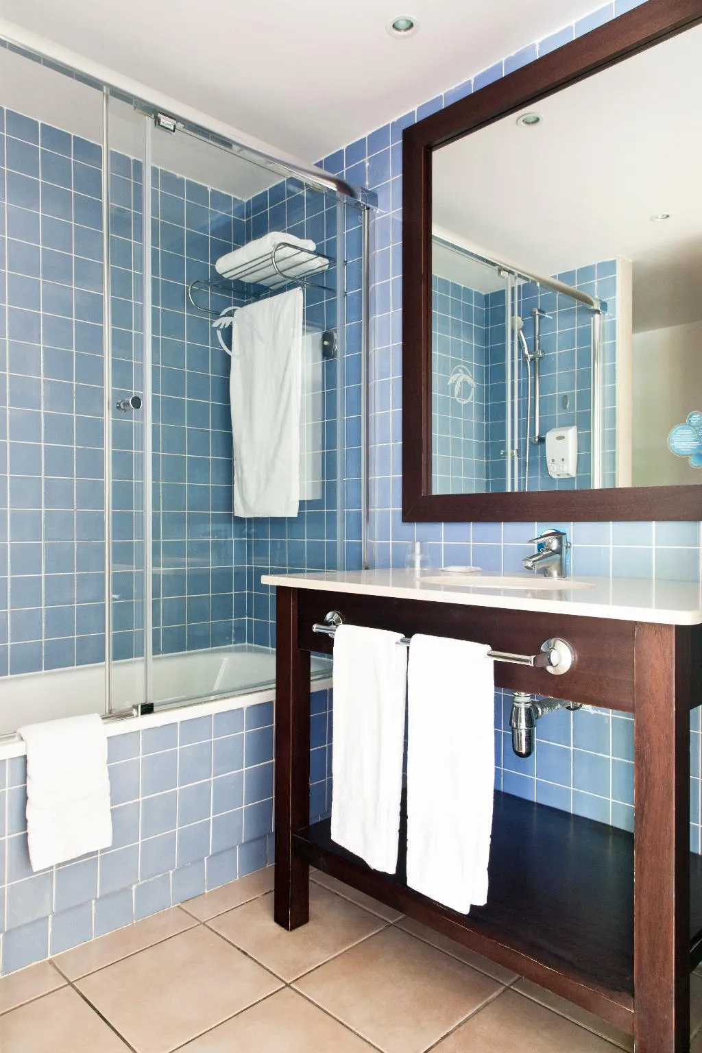 TRIPLE STANDARD Room, Portaventura Hotel Caribe + Ticket Included, Costa Dorada