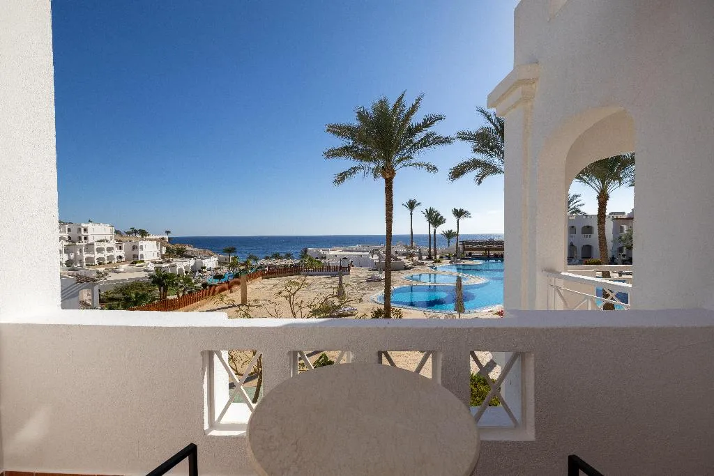 SUITE SEA VIEW WITH BALCONY Room, Continental Plaza Beach, Red Sea Riviera