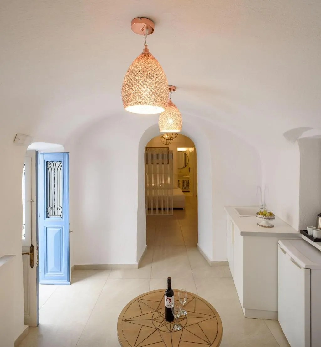 Room, Kamares Apartments, Santorini