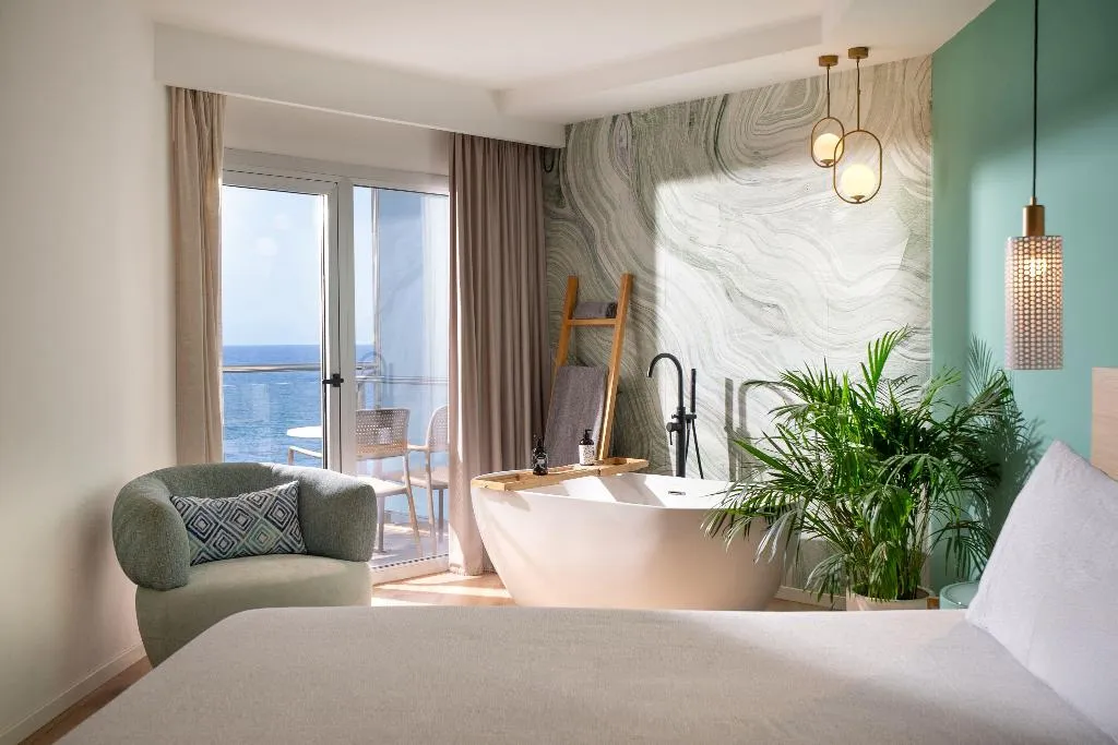 JUNIOR SUITE SEA VIEW Room, Innside Alicante Porta Maris, Costa Blanca