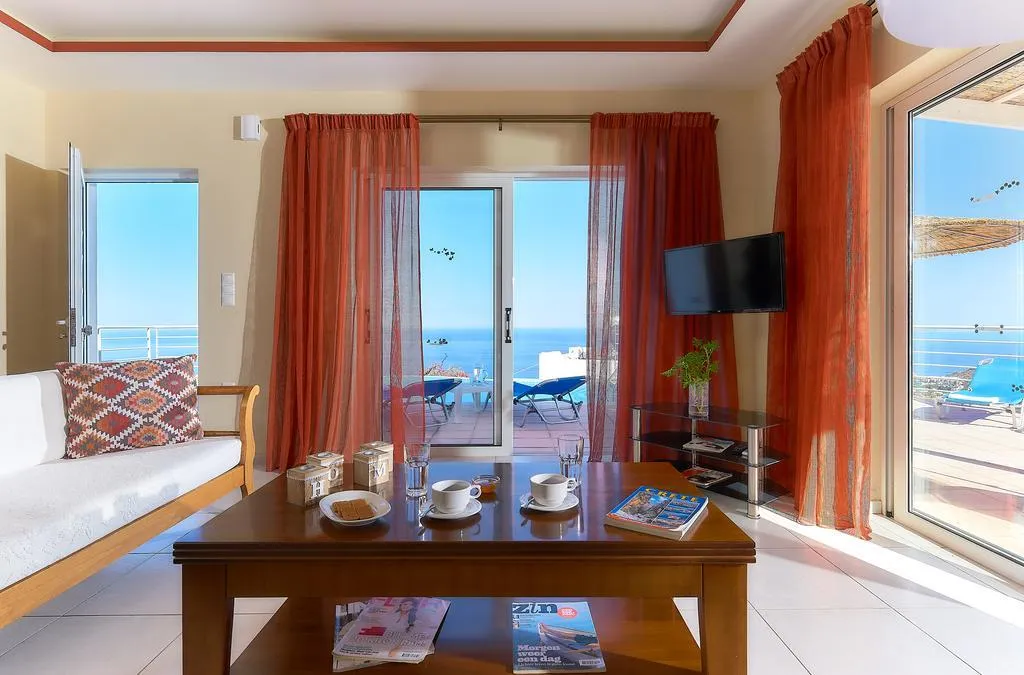 APARTMENT WITH PRIVATE POOL Room, Nymphes Luxury Apartments, Crete