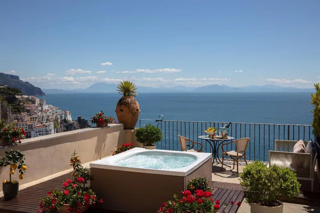 JUNIOR SUITE WITH TERRACE Room, Anantara Convento di Amalfi Grand Hotel, Naples