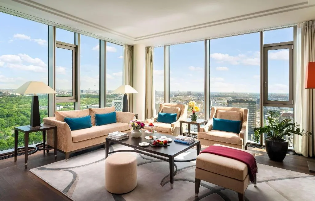 SUITE WITH BALCONY Room, Waldorf Astoria Berlin, Berlin
