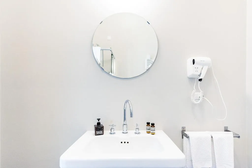 Room, Casa Base, Milan