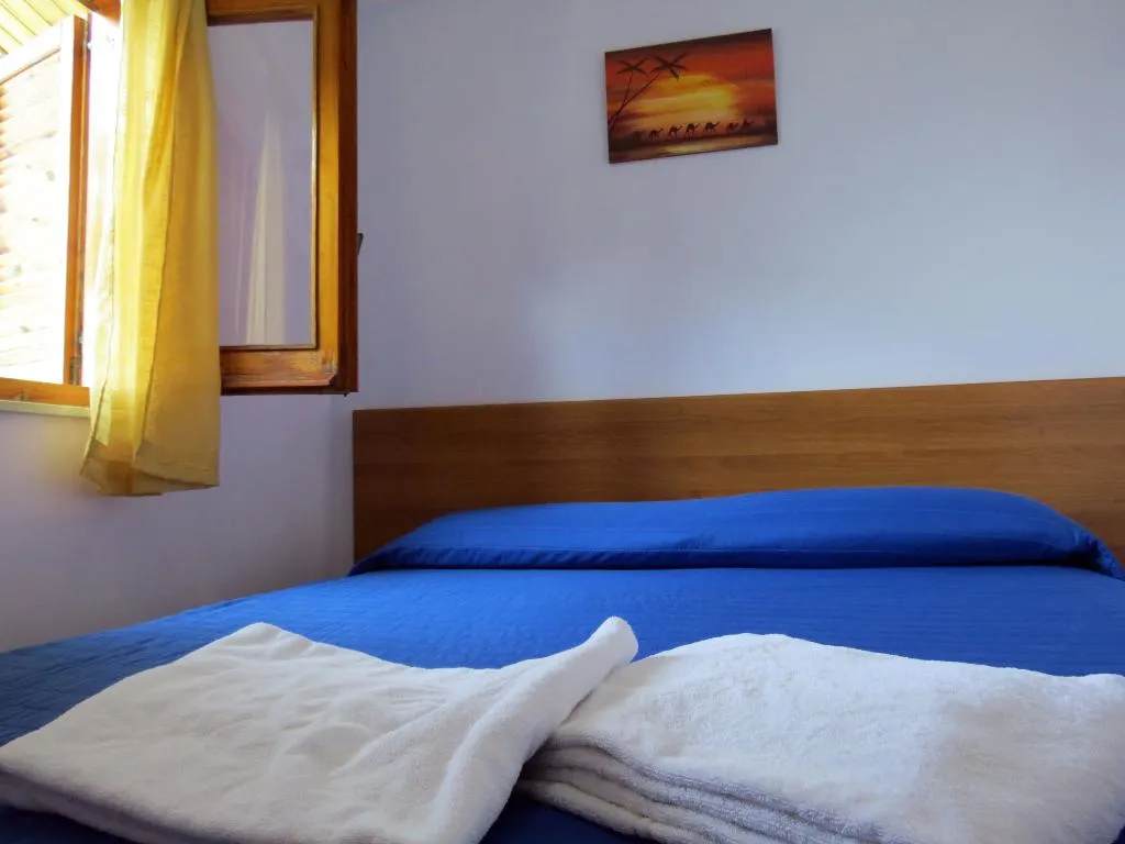 CHALET CAPACITY 2 Room, Baia Serena, Naples