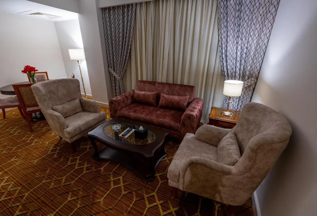 Room, Triumph Plaza Hotel, Cairo