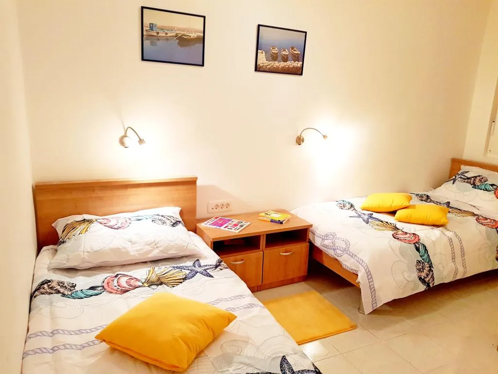 APARTMENT CAPACITY 4 Room, Apartments Bosko, Split