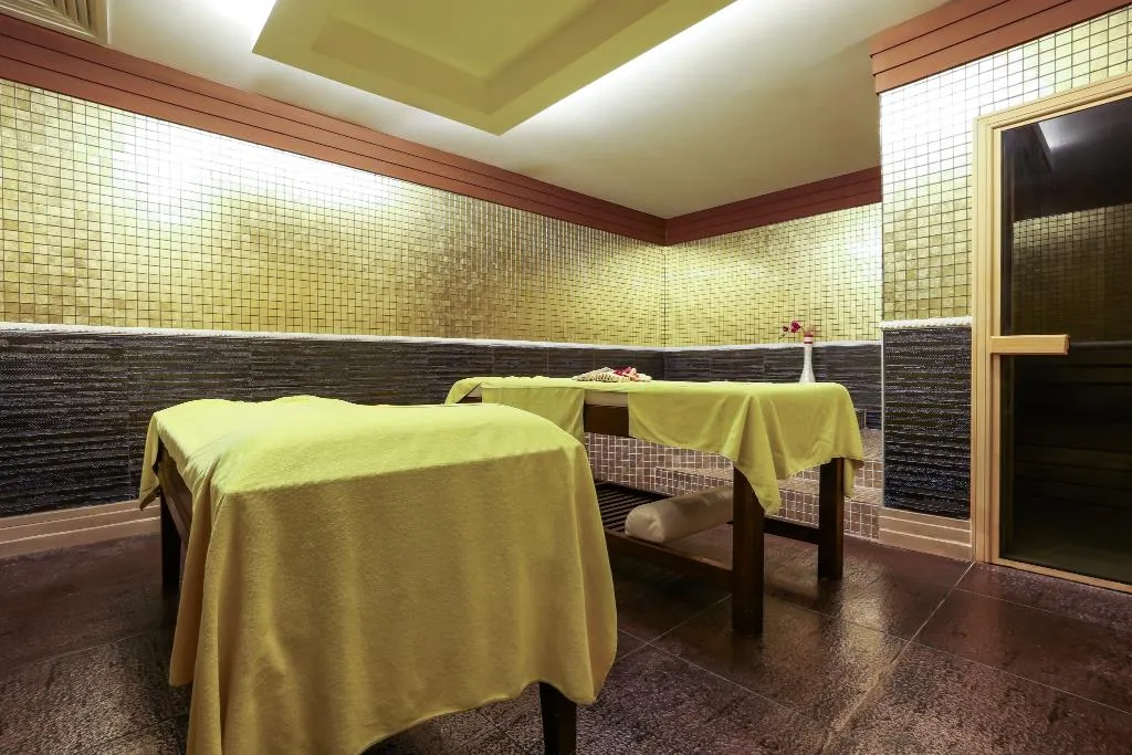 Sports and Entertainment, Crystal Aura Aqua Collection, Antalya