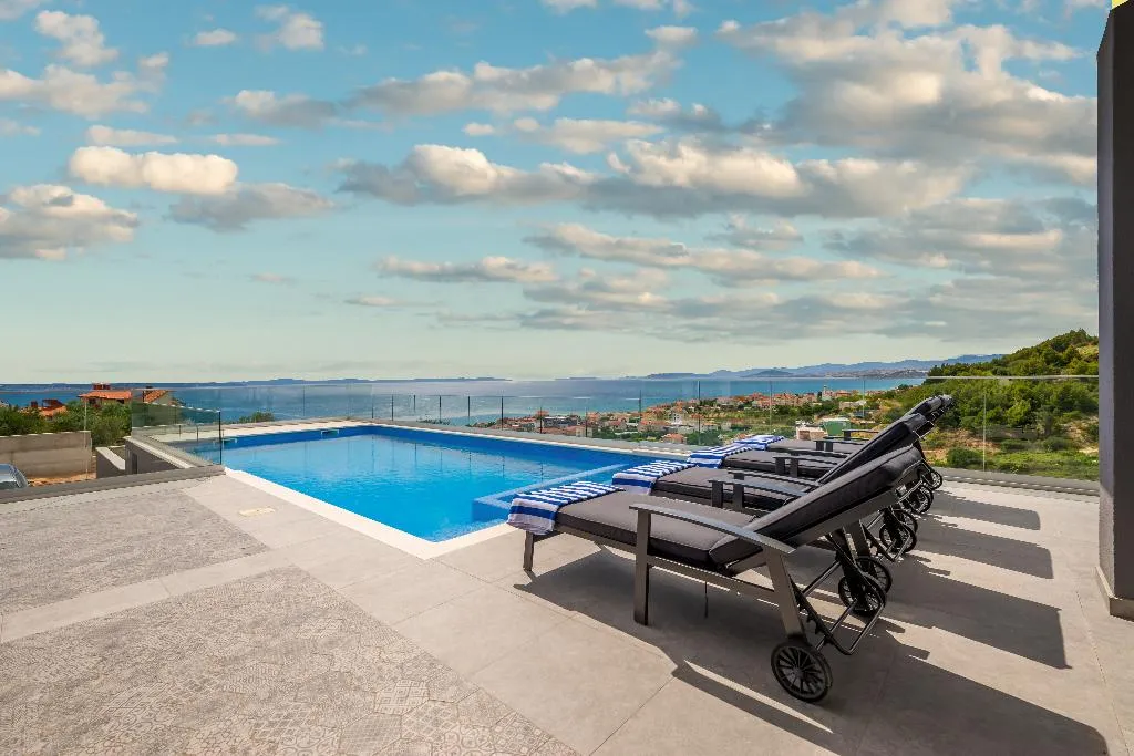 Pool, Villa Luna Podstrana, Split