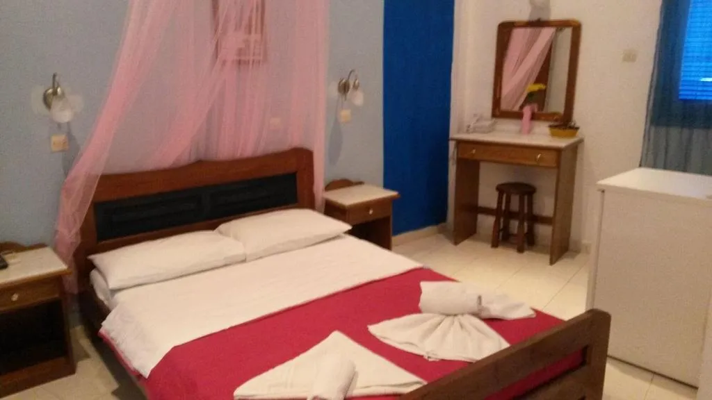 Room, Thirasia, Santorini