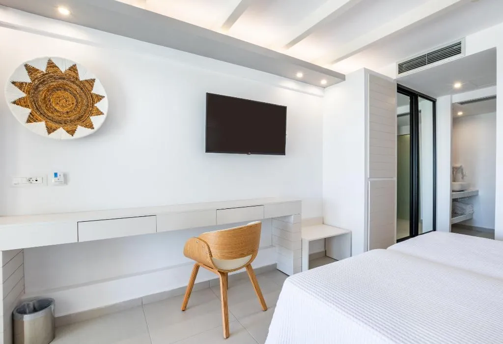 SUITE WITH PRIVATE POOL Room, Konstantinos Palace, Rhodes