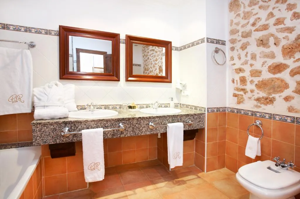 JUNIOR SUITE STANDARD Room, Puig de Ros d Alt, Majorca